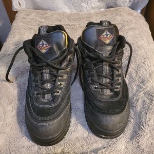 Men's Workload Steel toe work shoe. 11